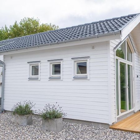 Malevik Tiny House Apartment Kullavik Exterior photo