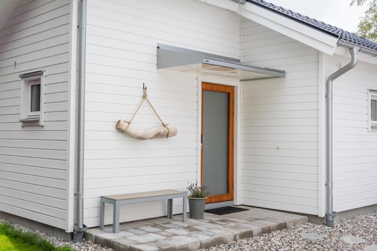 Malevik Tiny House Apartment Kullavik Exterior photo