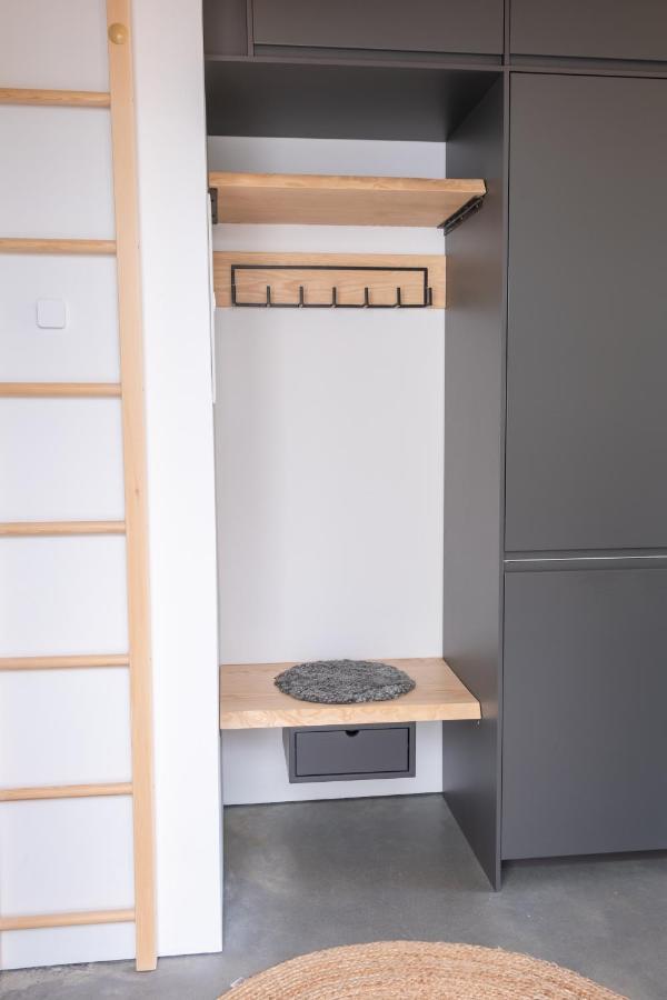 Malevik Tiny House Apartment Kullavik Exterior photo